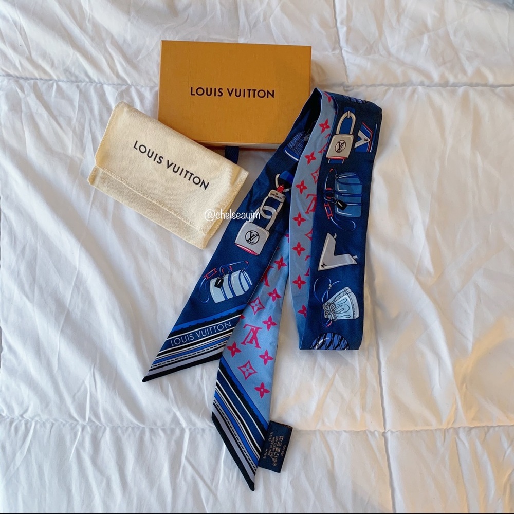 LOUIS VUITTON Silk Essentials LV BB Bandeau Blue